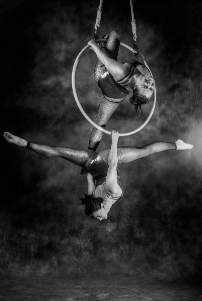 The 2 Lisas - Doubles hoop | Photographer Glenn Balsam